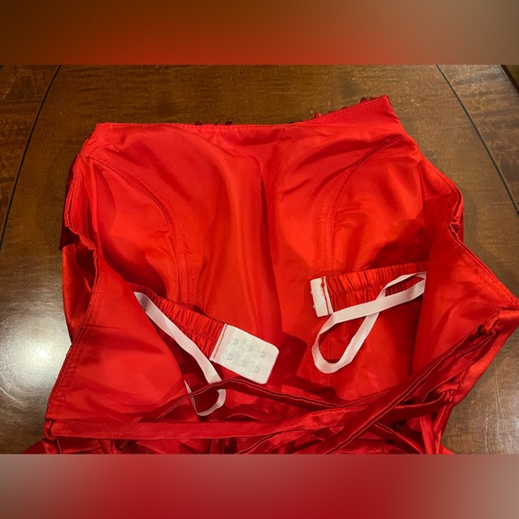 Bridesmaids/ Prom/ Formal long dress. Red satin strapless, side slit, bra cups 6 - Picture 13 of 16